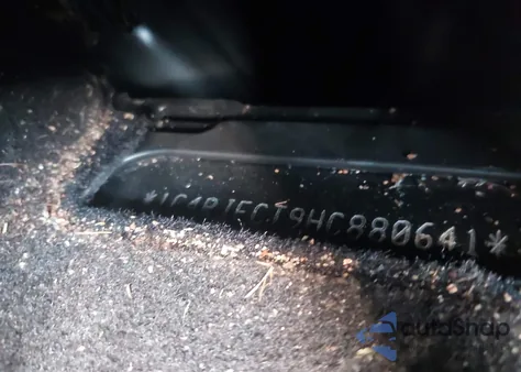 2017 Jeep Grand Cherokee Overland 4X4 из США, поврежденный, VIN 1C4RJFCT9HC880641